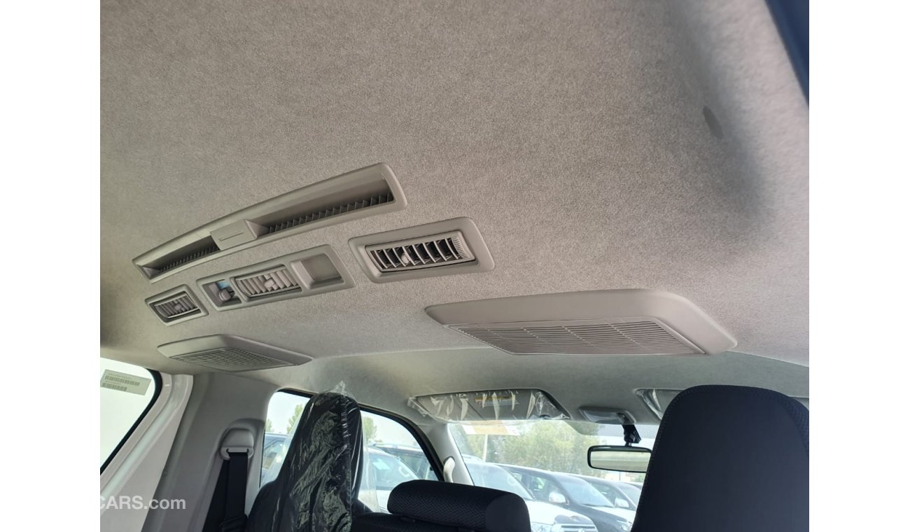 Toyota Hiace 2.5L Diesel, 14" Rims, Manual Gear Box, Xenon Headlights, Fabric Seats, Airbags (CODE # THWD2021)