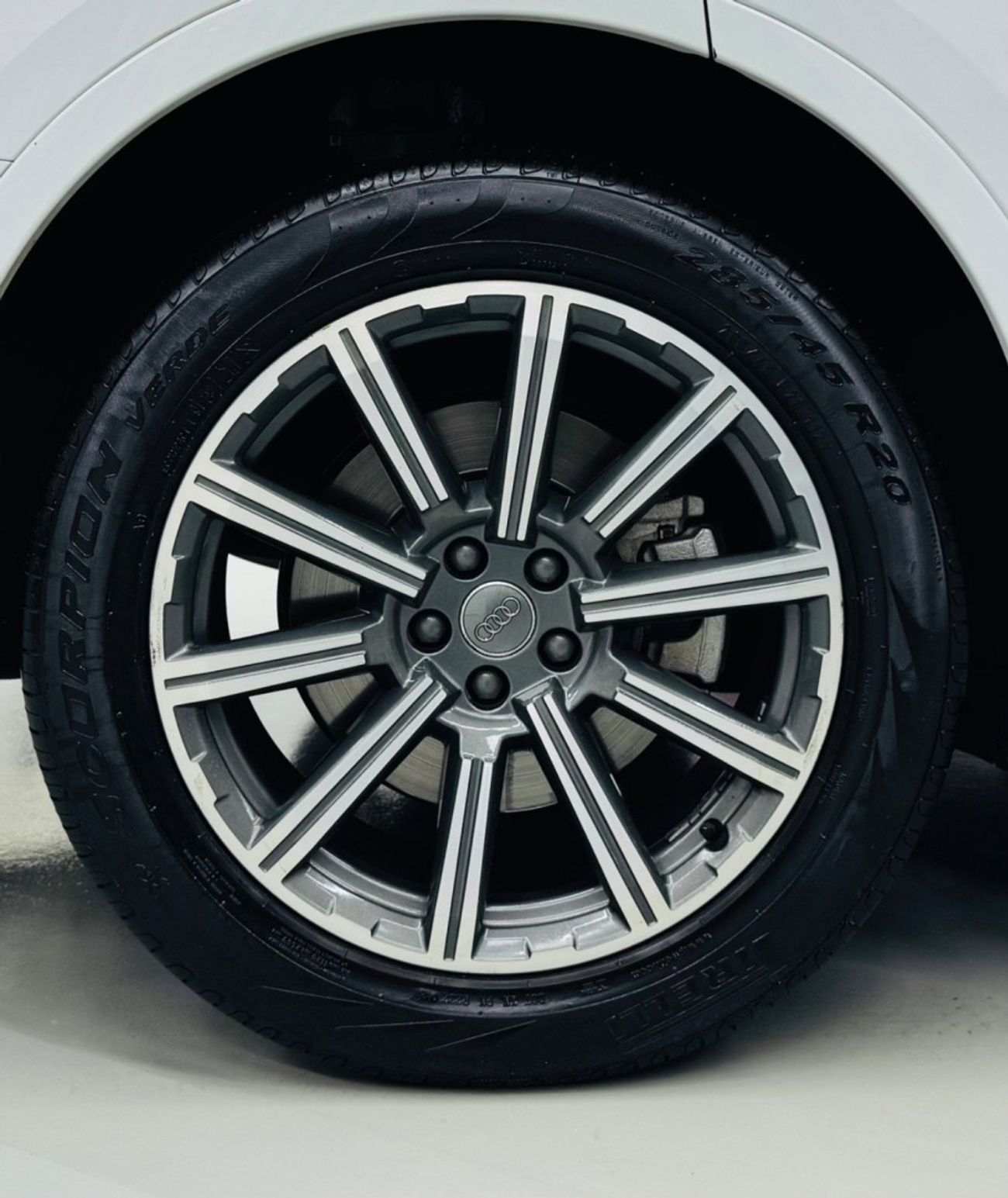 Audi Q7 45 TFSI quattro 3.0L