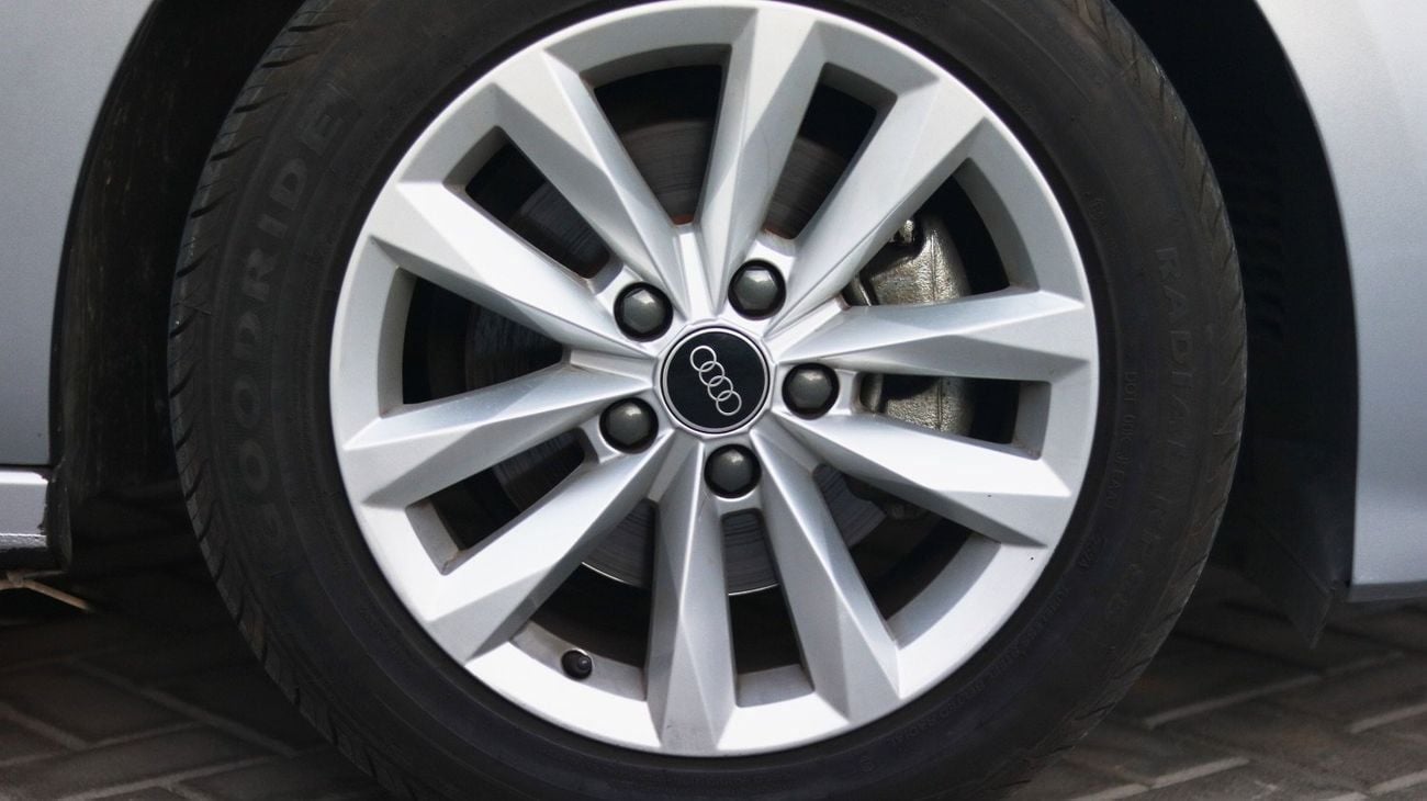 Audi A3 35 TFSI ADVANCED 1.4L  |  Agency Warranty | Complete Service History | Zero Downpayment Repo
