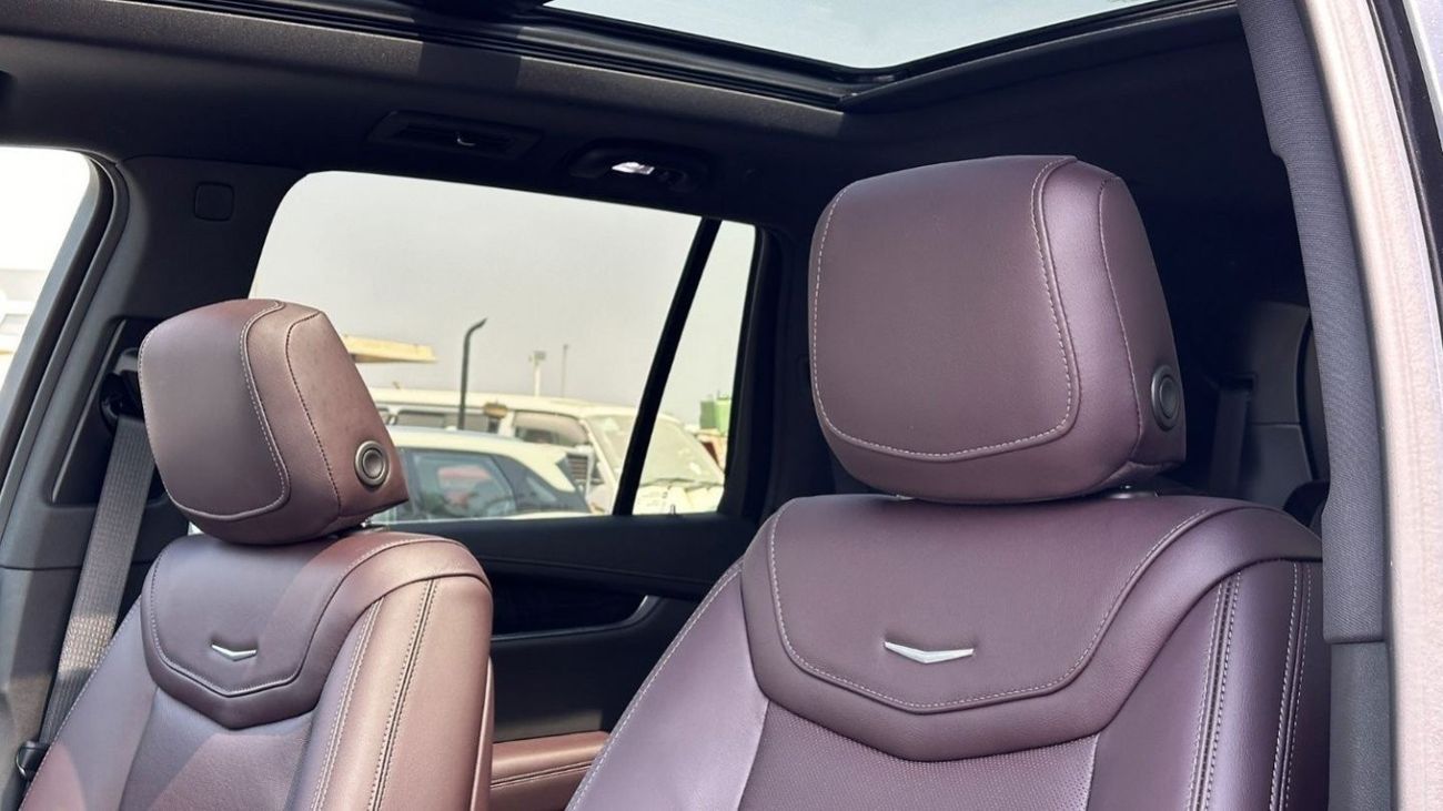 كاديلاك XT6 بريميوم لاكجري