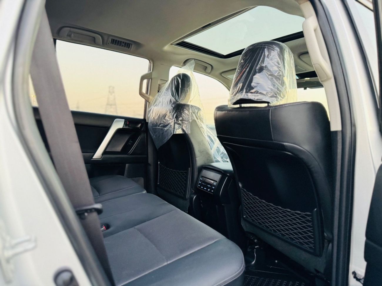 تويوتا برادو Toyota prado 2023 diesel silver RHD