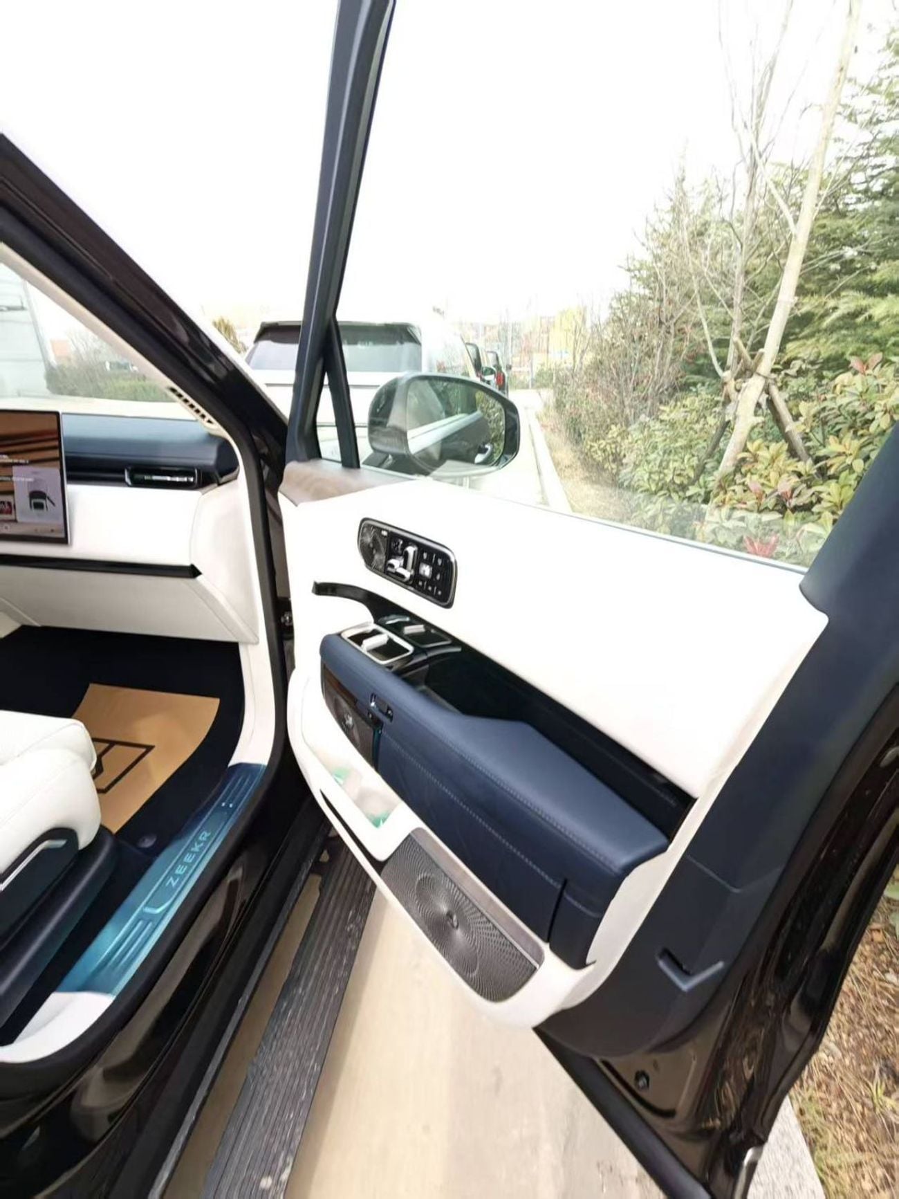 Zeekr 9X ZEEKR 9X ULTRA 2025