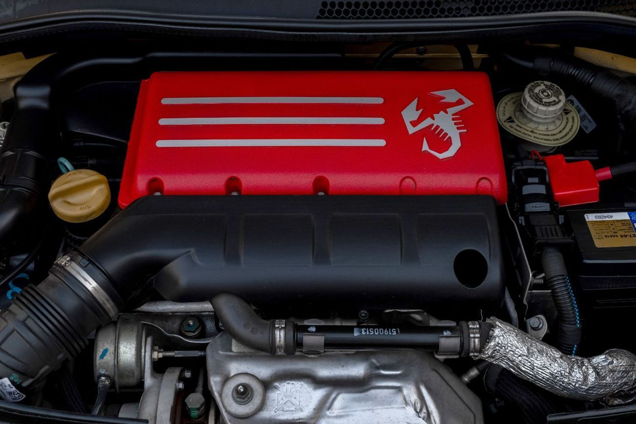 Abarth 695 Turismo Cabrio | 1,273 P.M | 0% Downpayment | Spectacular Condition!