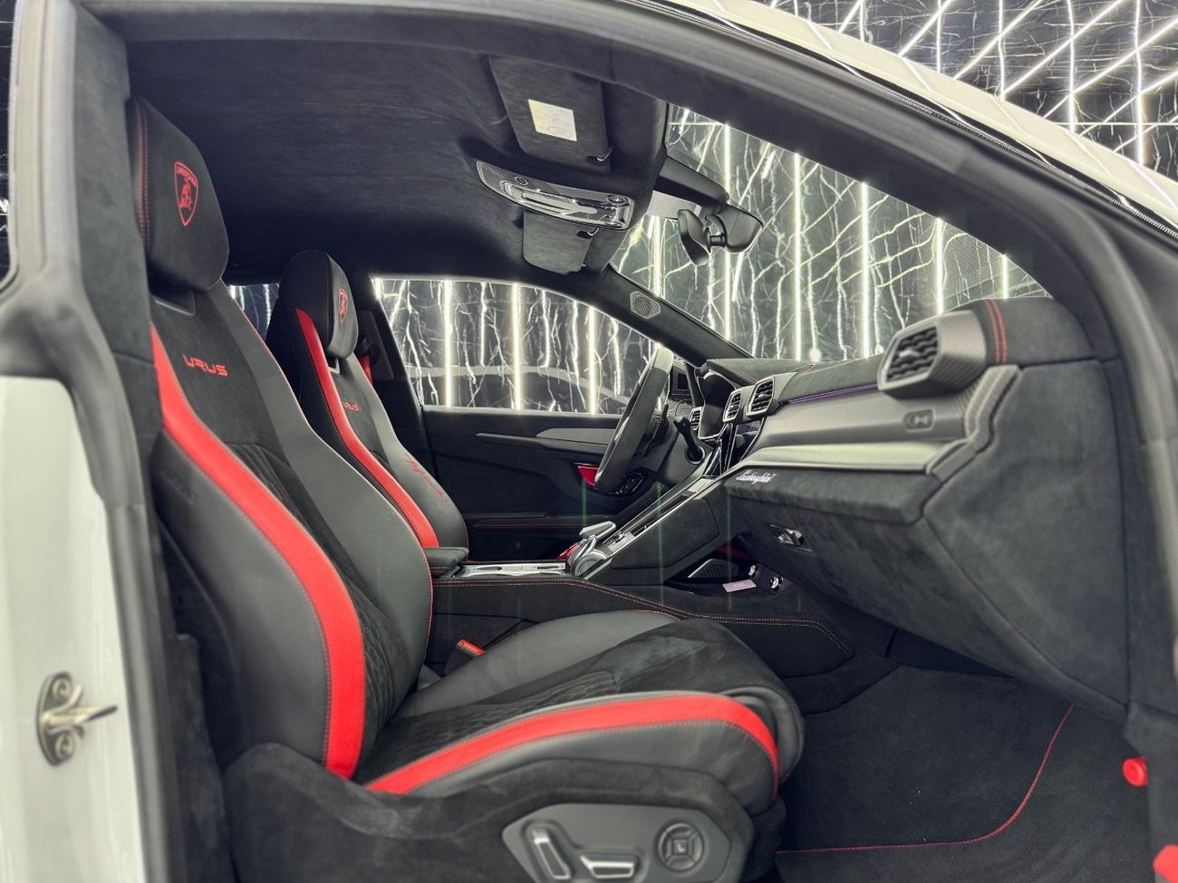 Lamborghini Urus 2024 Lamborghini Urus Performante, May 2028 Warranty, Very Low Kms, 666 HP