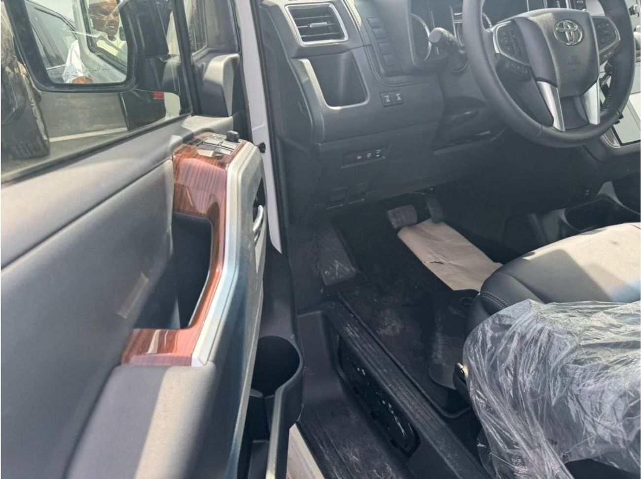 Toyota Granvia PREMIUM 3.5L PETROL 2023