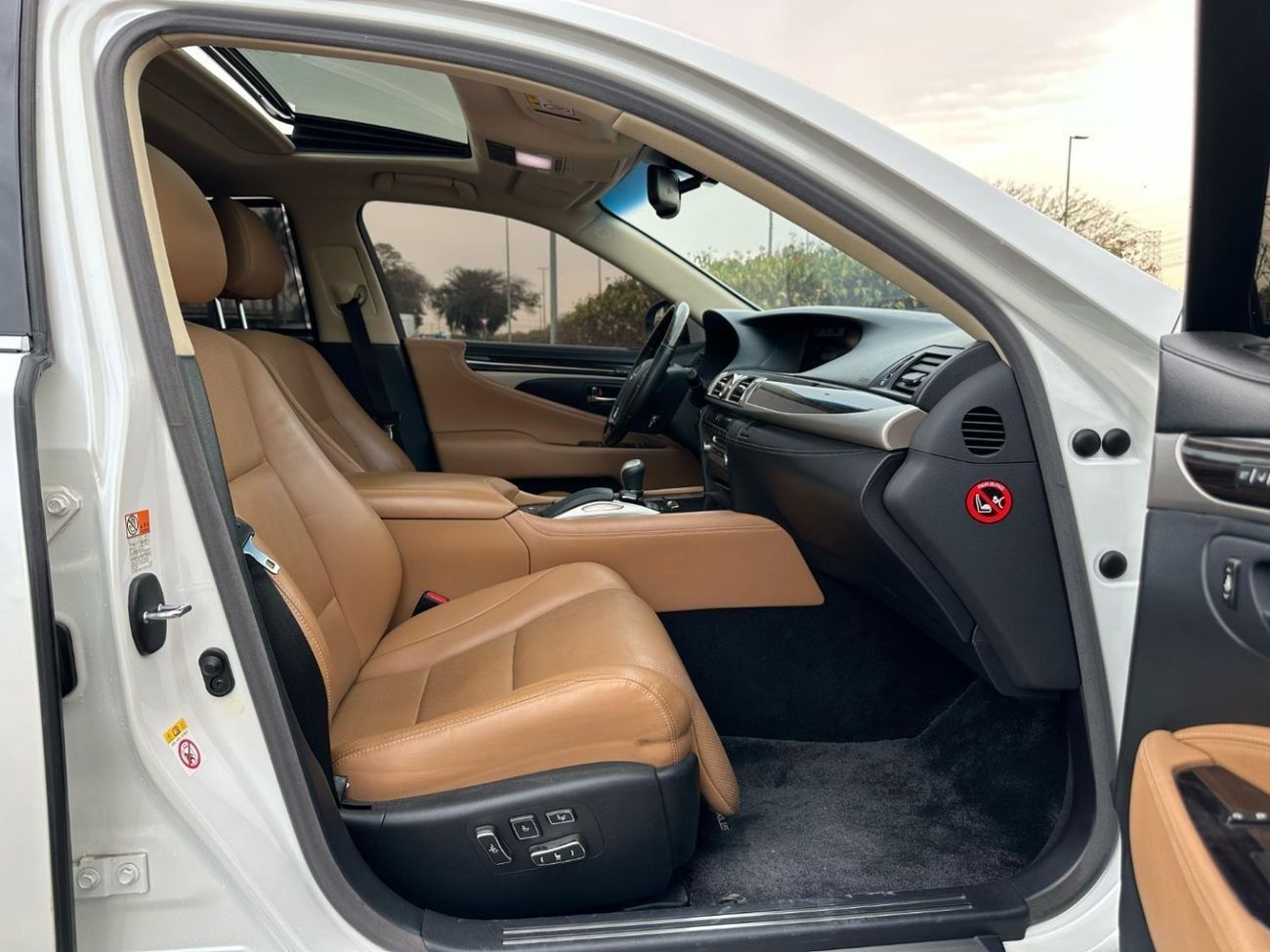 لكزس LS 460 Platinum LWB 4st 4.6L