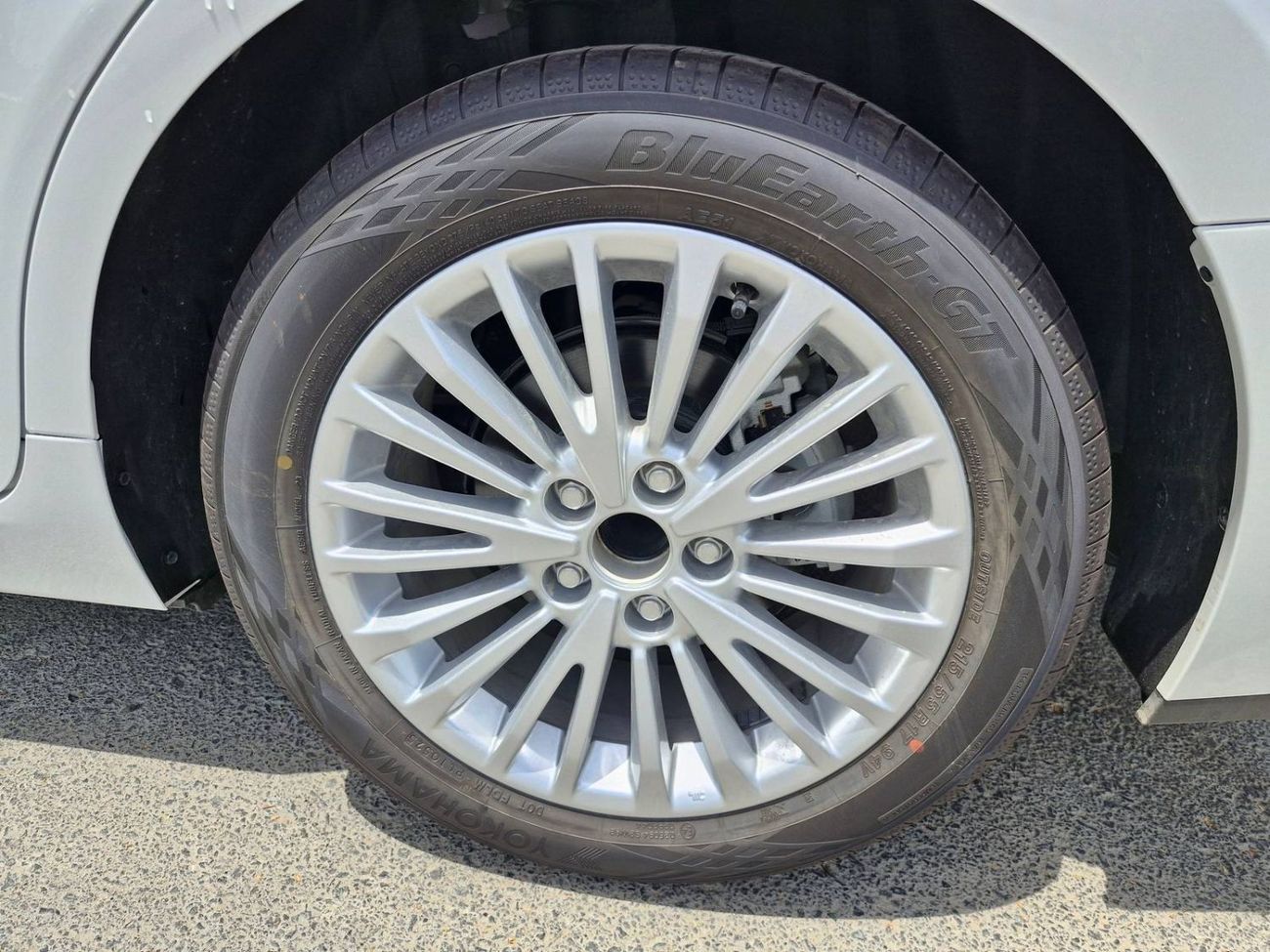 تويوتا كامري 2025 TOYOTA CAMRY HEV LE 2.5L BASIC GCC BRAND NEW 0KM