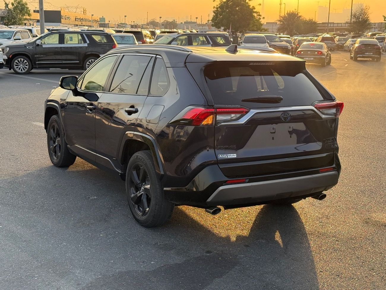 Toyota RAV4 XLE 2.5L 2019 TOYOTA RAV4 XSE HYBRID 4x4 FULL OPTIONS IMPORTED FROM USA