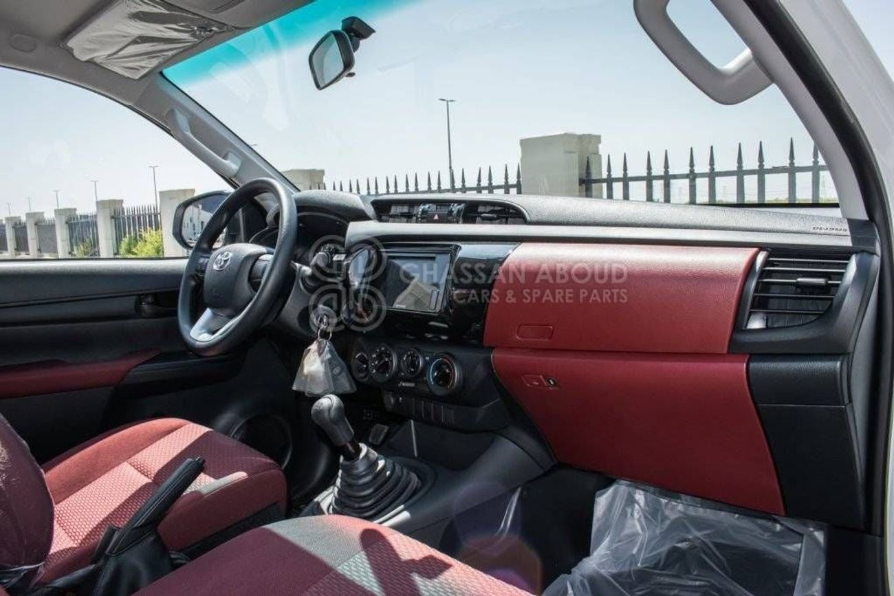 Toyota Hilux Single Cab, 2.7L, 4x4, MY2025