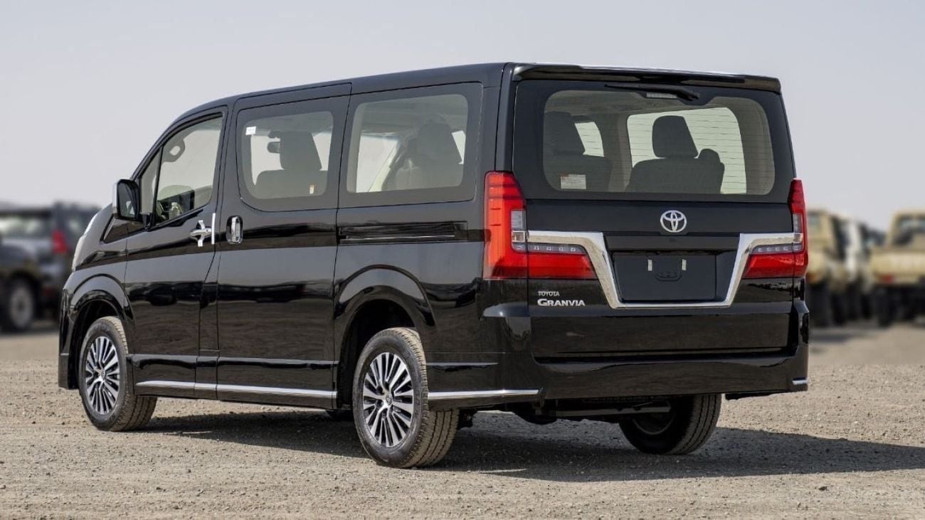 Toyota Granvia PREMIUM Toyota Granvia 3.5L petrol VIP 2024