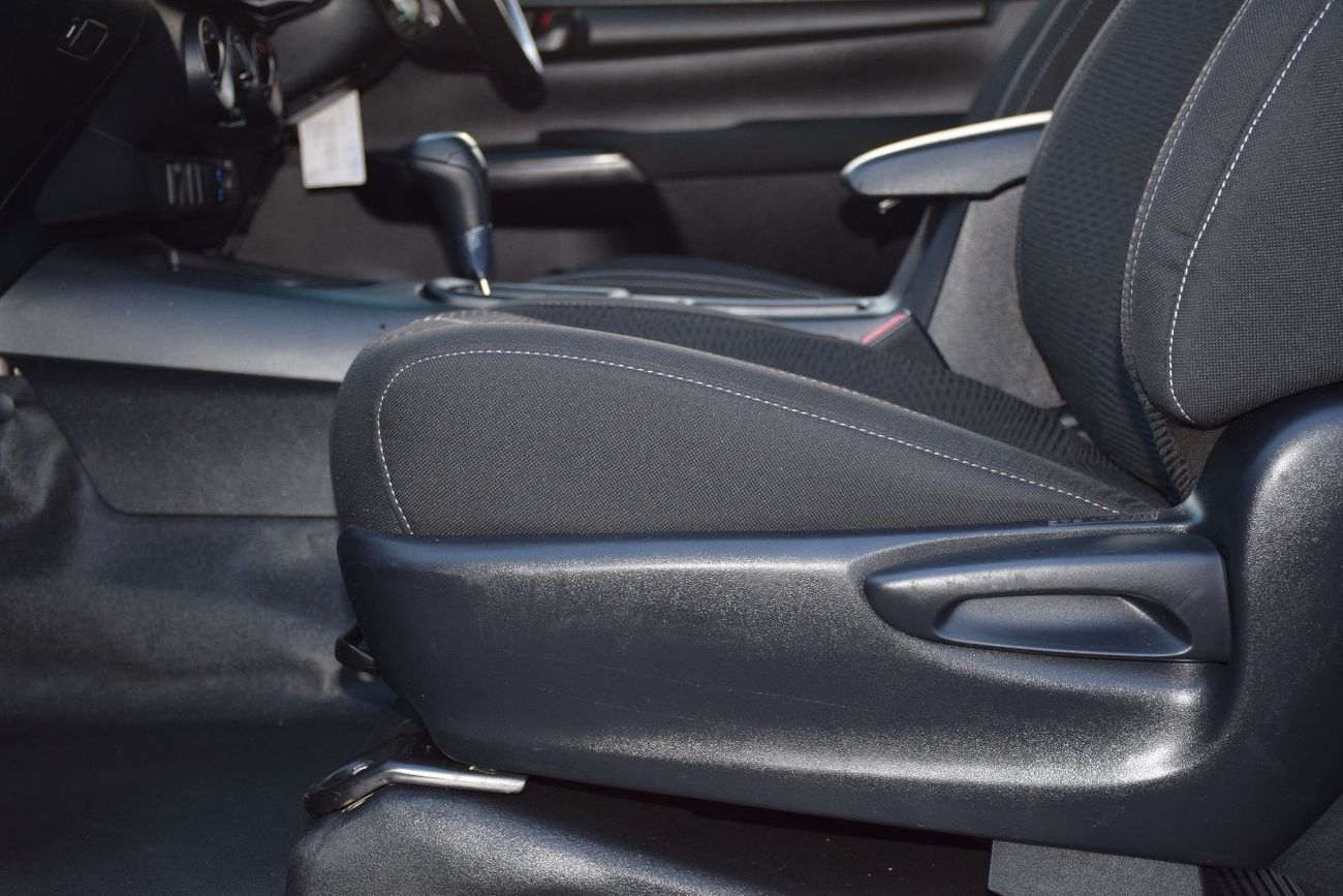 تويوتا هيلوكس S GLX 2.8L 4WD A/T