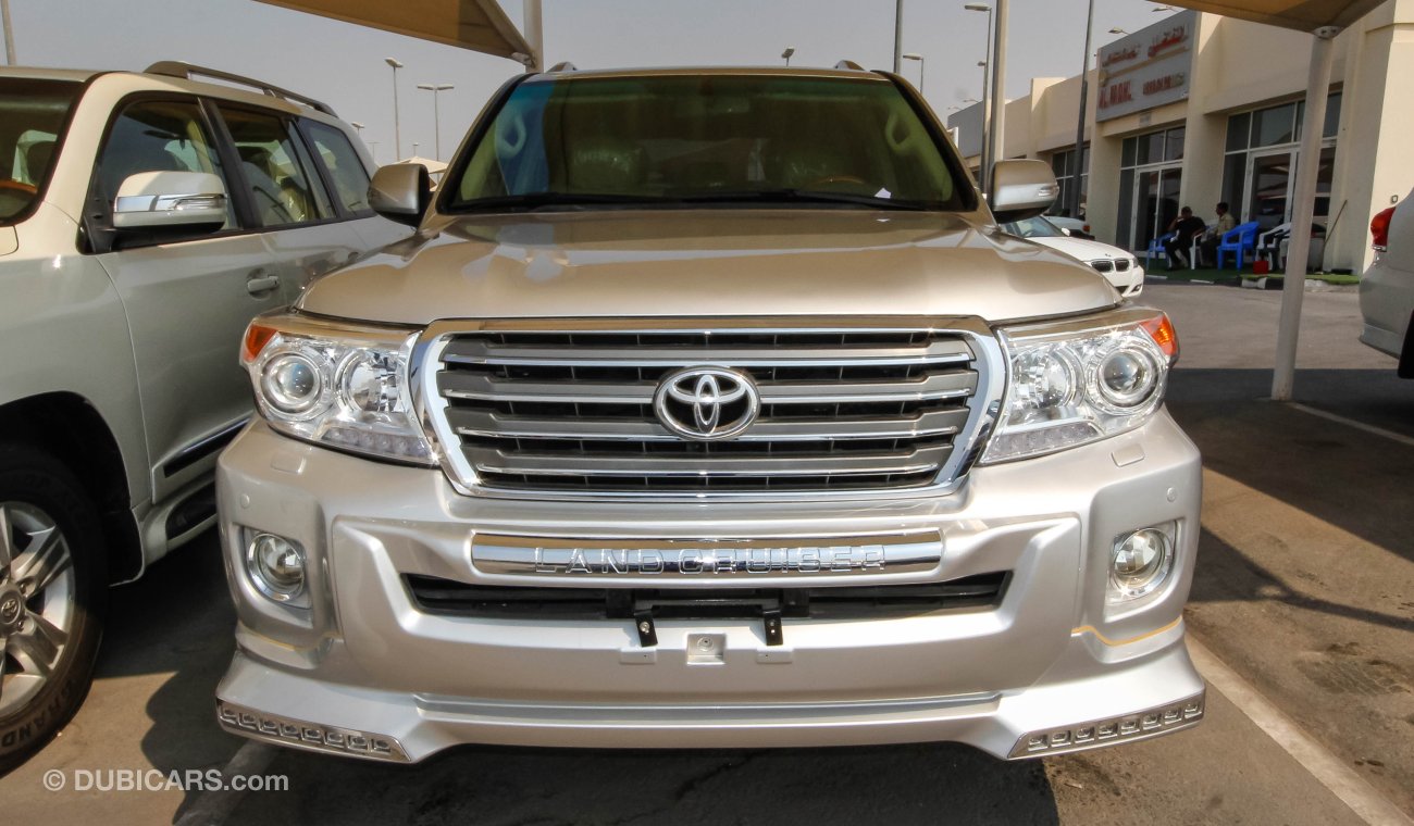 Toyota Land Cruiser GXR V6