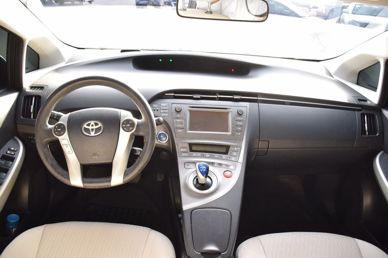 Toyota Prius STD (NON GCC) 1.8L Hybrid (Japanese Specs)