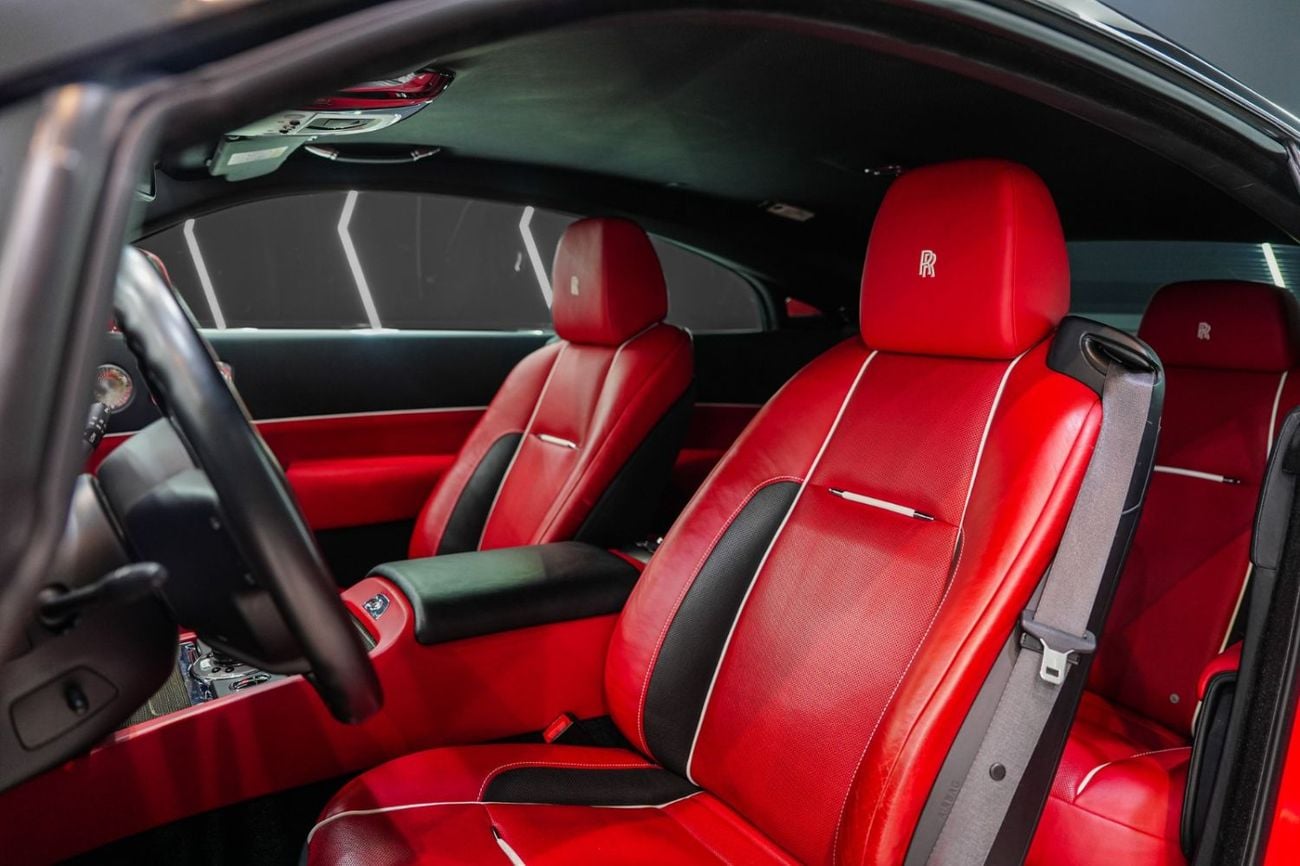 Rolls-Royce Wraith Black Badge, Two-Tone Exterior, Bespoke Audio, Starlight, GCC Specs!!