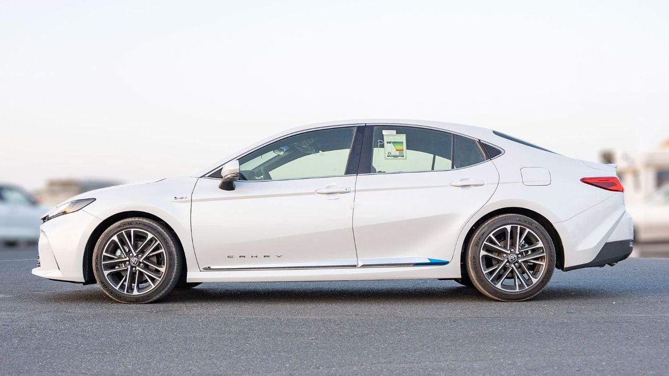 تويوتا كامري 2026 Toyota Camry 2.5L LE Hybrid with panorama roof AT