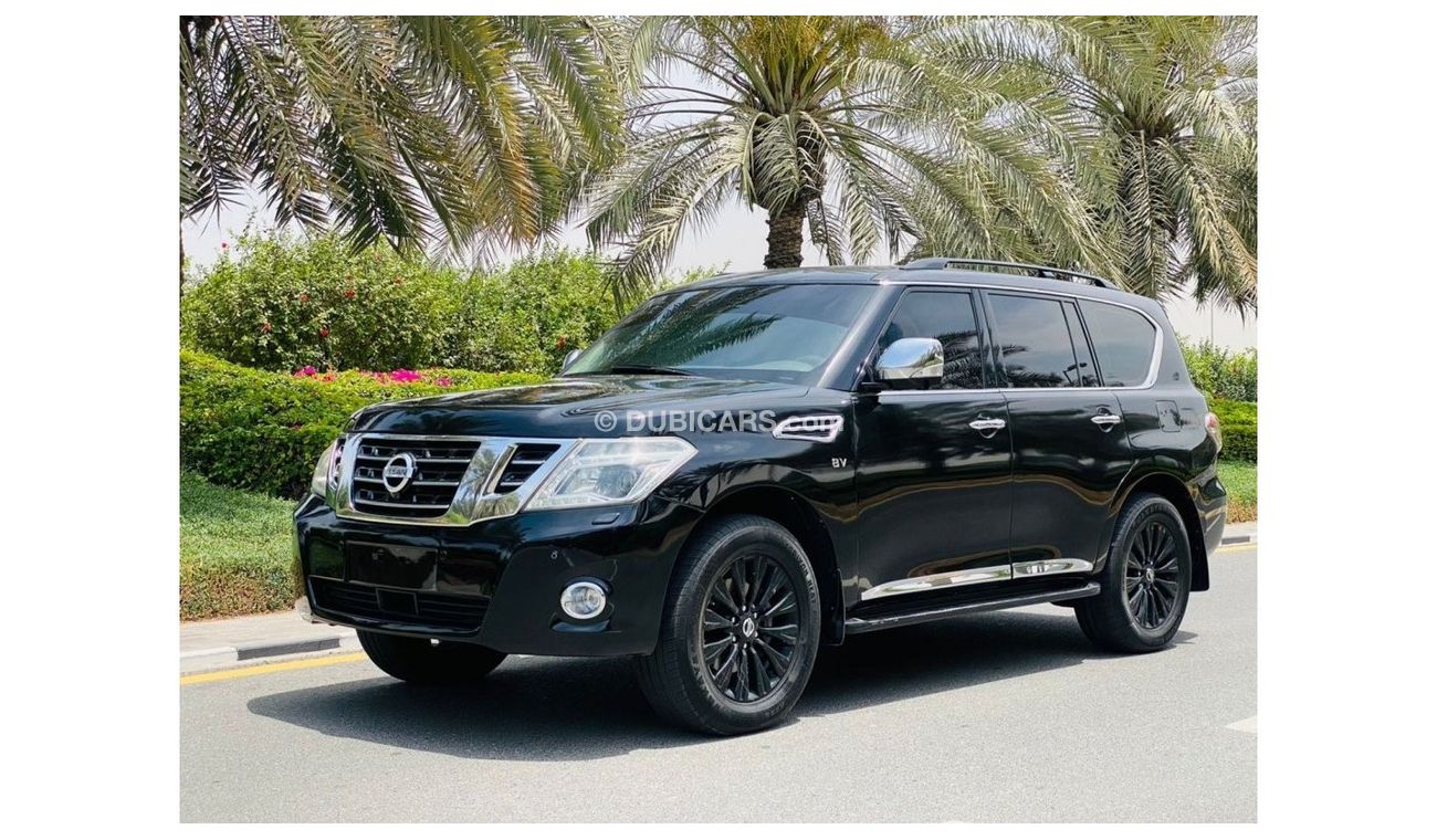 Nissan Patrol Nissan patrol platinum LE 2010 full option perfect condition
