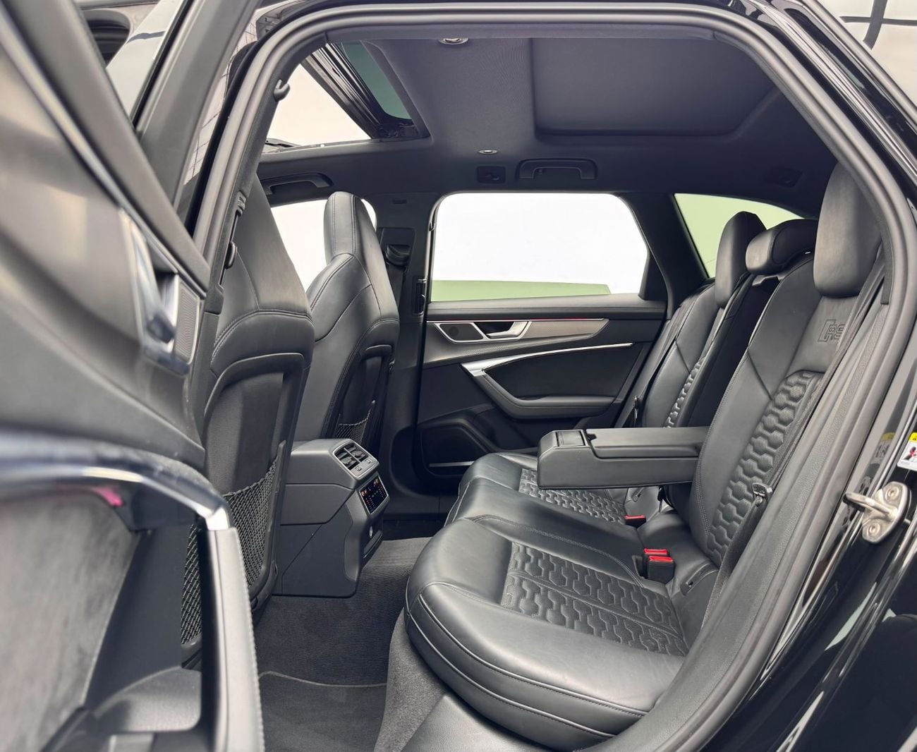 Audi RS6 STD 2023 Audi RS6, 1 Year Unlimited KM Warranty, Full Service History, Excellent Condition