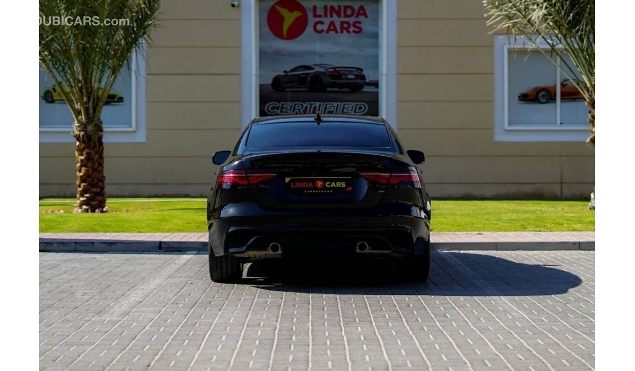 Jaguar XE R-Dynamic Black