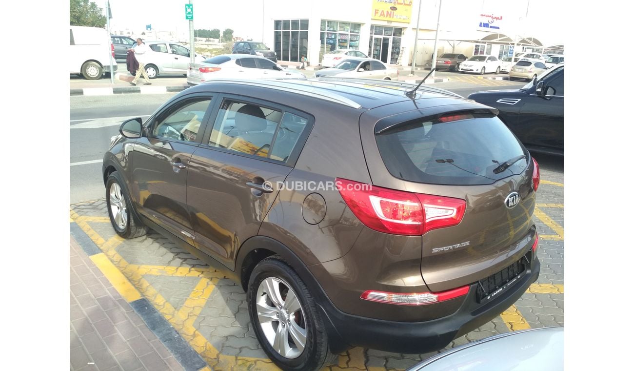 Kia Sportage 2014 BROWN GCC NO PAIN NO ACCIDENT PERFECT