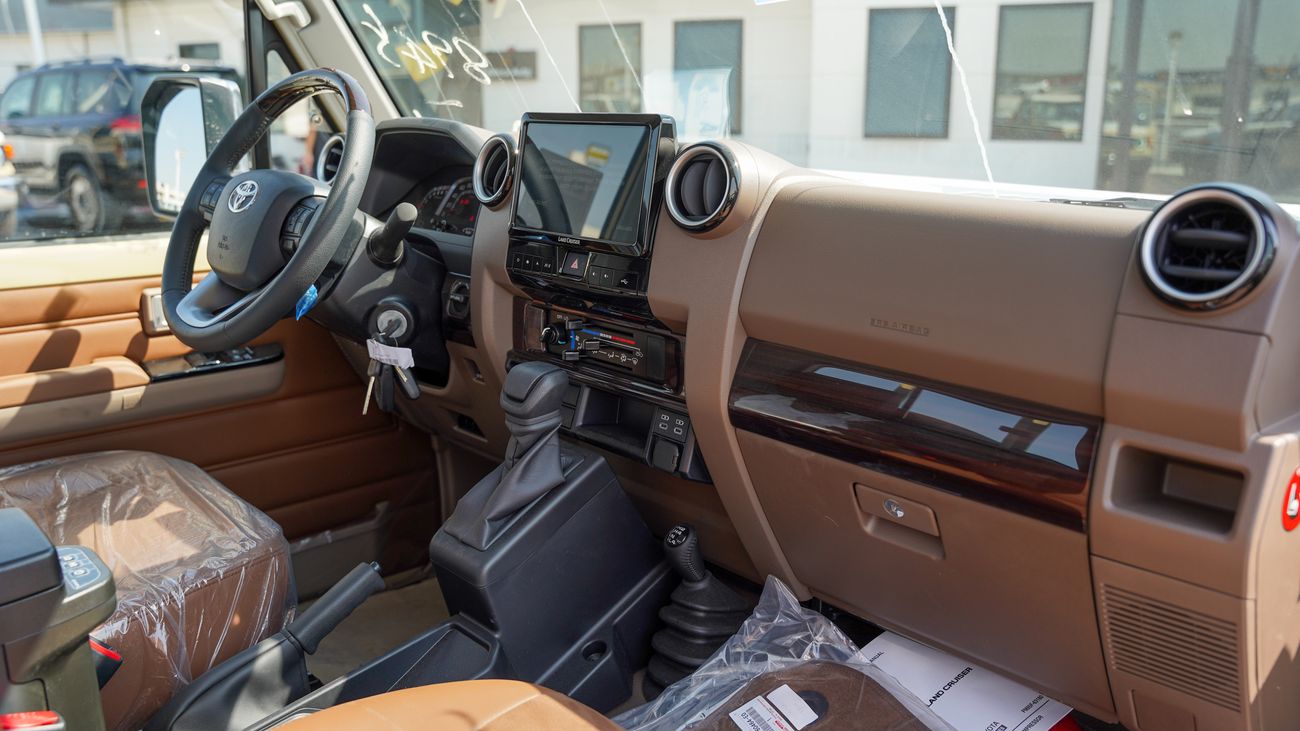 تويوتا لاند كروزر بيك آب