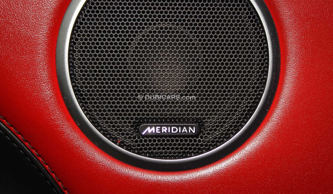 لاند روفر رينج روفر سبورت رنج روفر سبورت V8 2014 من وكالة الطاير  147000 كم لون ابيض و الداخل احمر بدون حوادث او صبغ تحت الضما