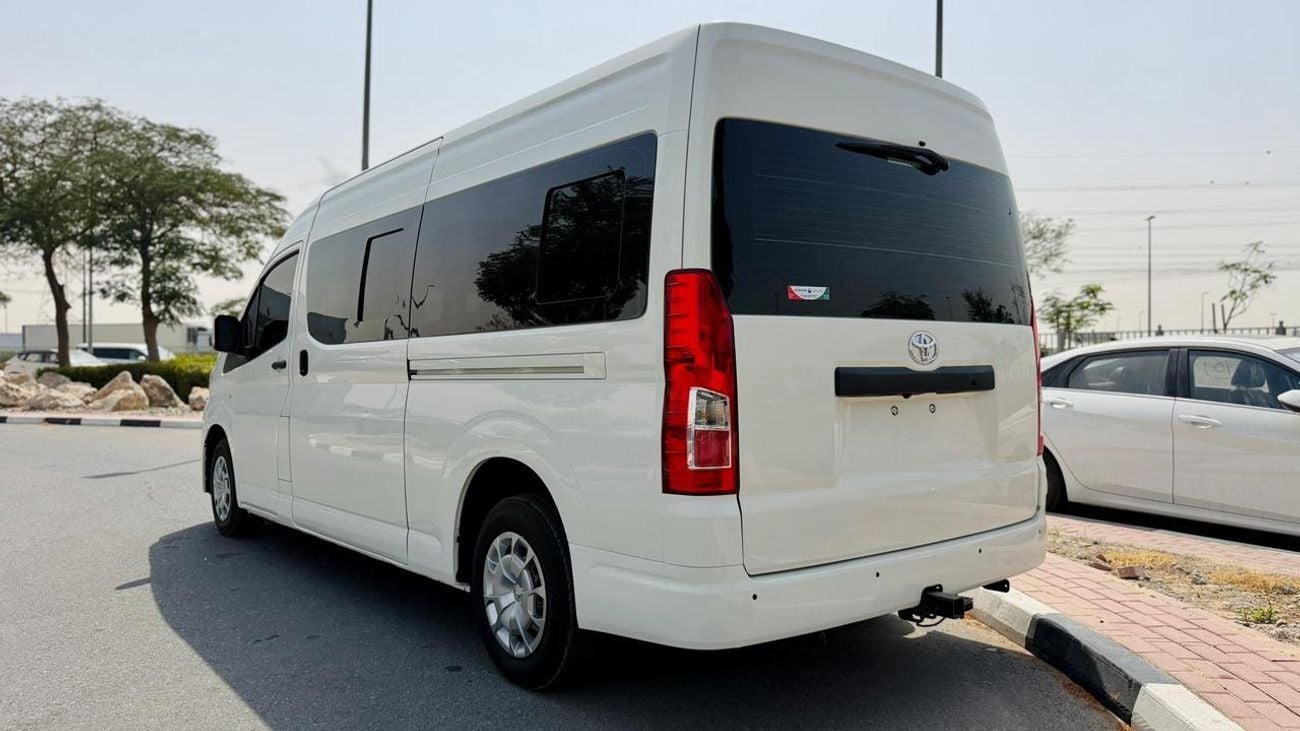 تويوتا هاياس 