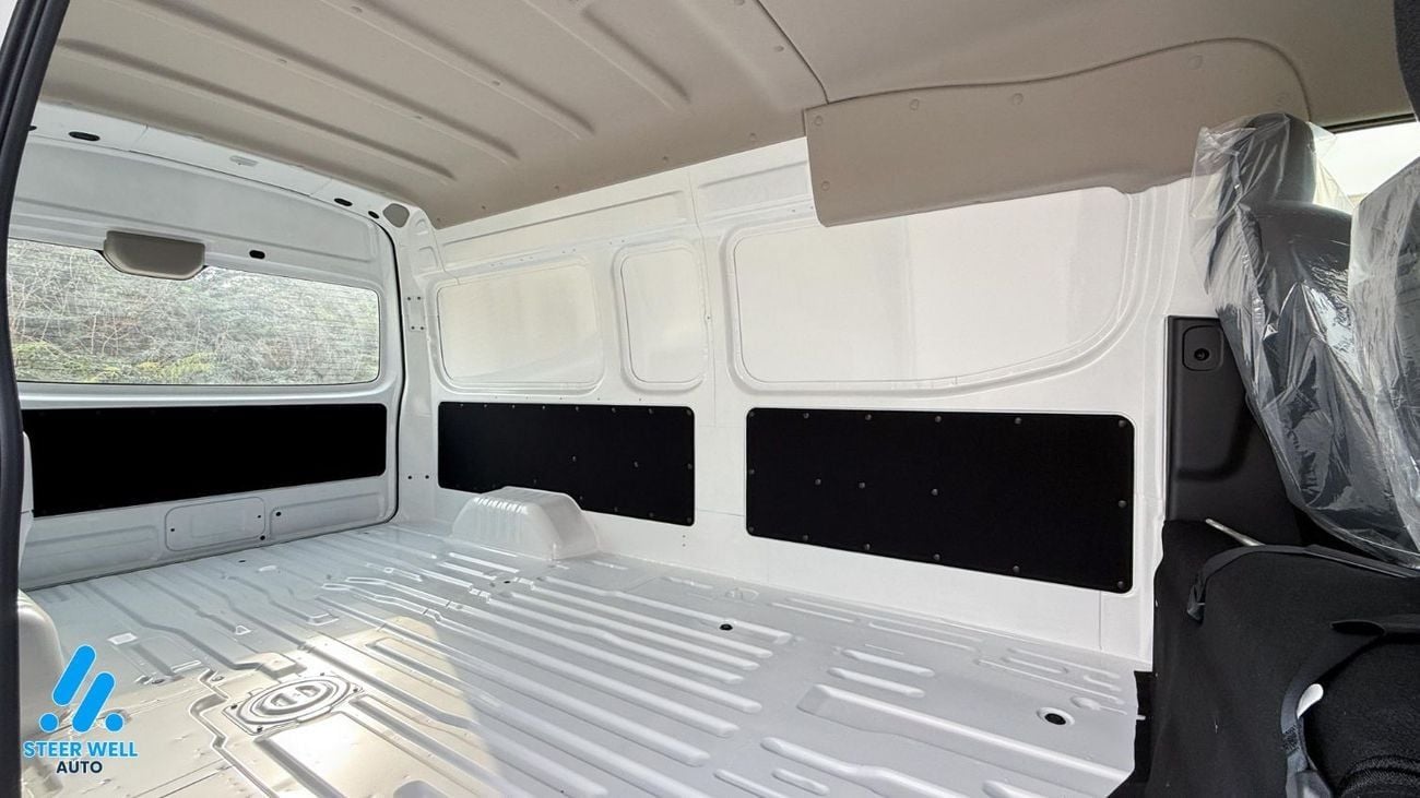 Nissan Urvan HIGH ROOF WIDE BODY 3-Seater Manual (4-Door) NV350 Highroof Delivery Van GCC Manual White