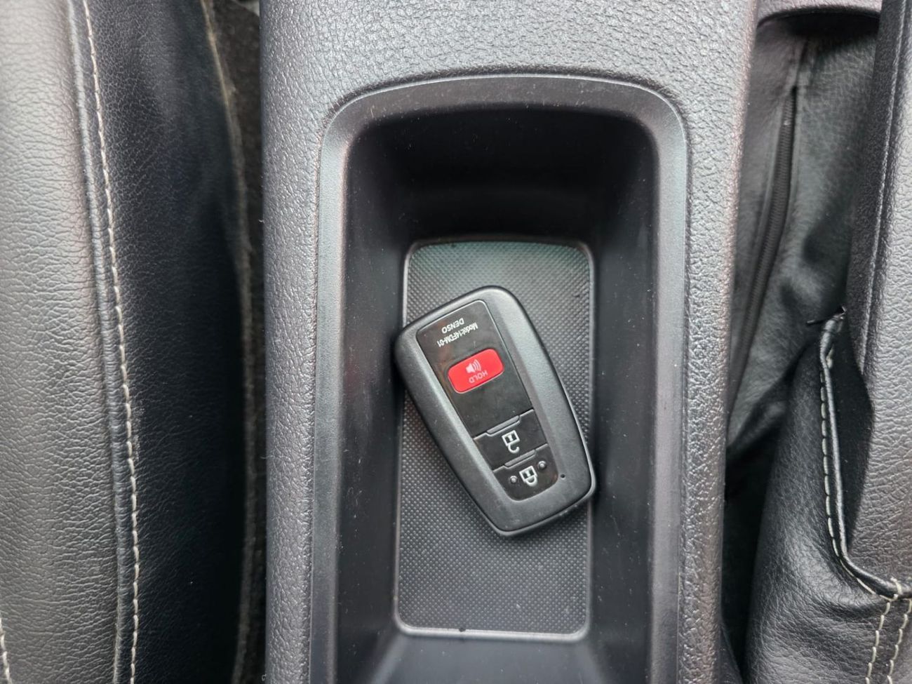 تويوتا هيلوكس diesel engine ,roght hand drive only for export available