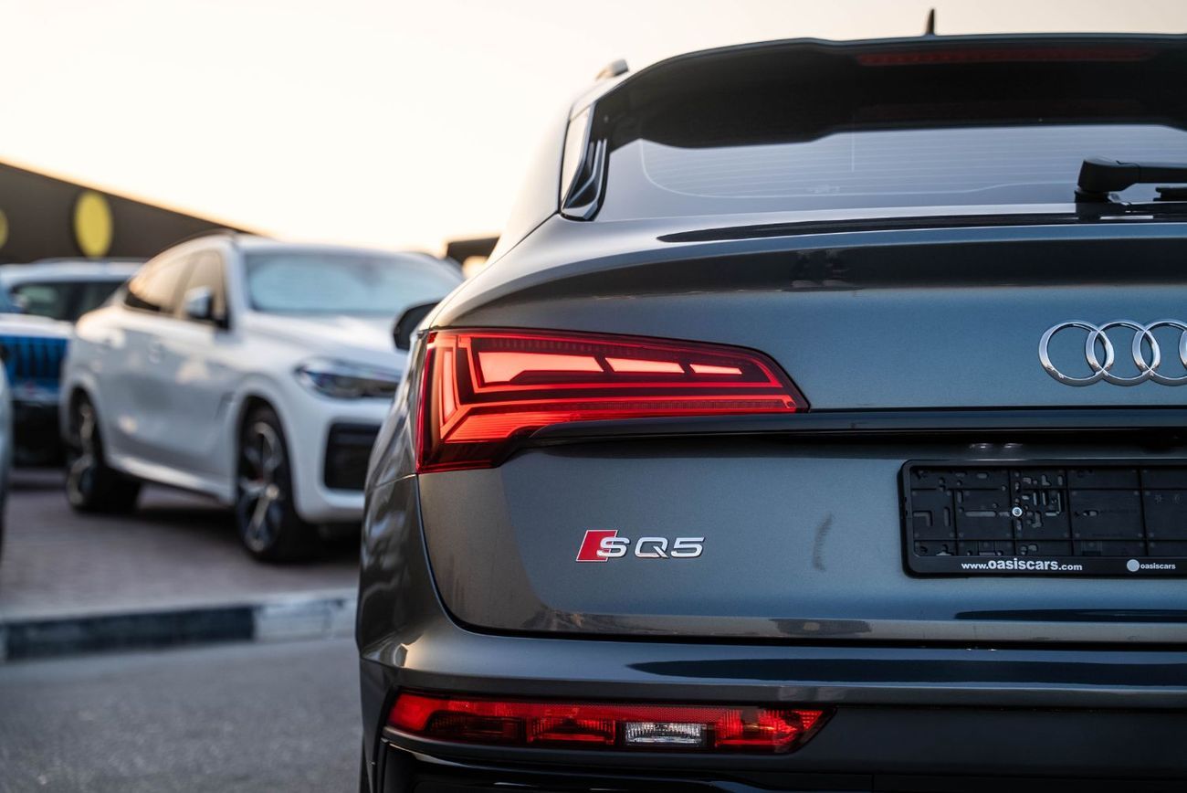 Audi SQ5 TFSI quattro 3.0L (349 HP) Quattro 2024 Agency Warranty Full Service History 3.0L Turbo V6 Low Milea