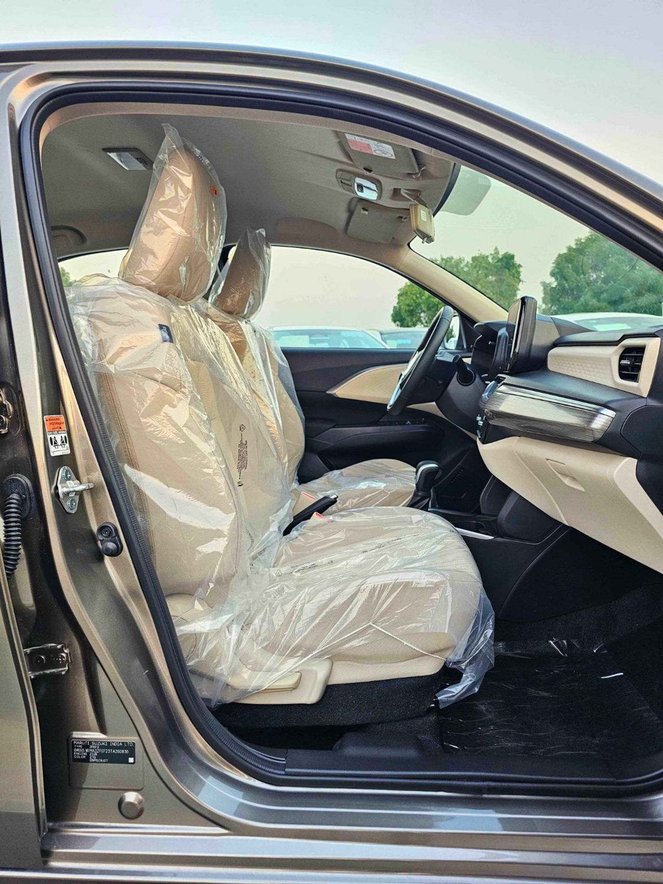 Suzuki Dzire GLX HYBRID 1.2L V4 A/T / PUSH START / DVD / REAR PARKING SENSOR (CODE # DZHXG)