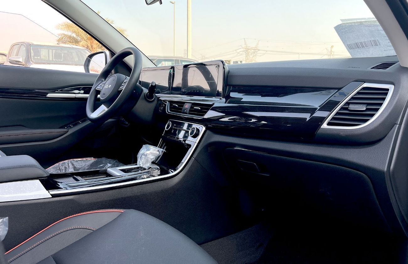 كيا سيلتوس 2025 stylish and versatile compact SUV (Export only)