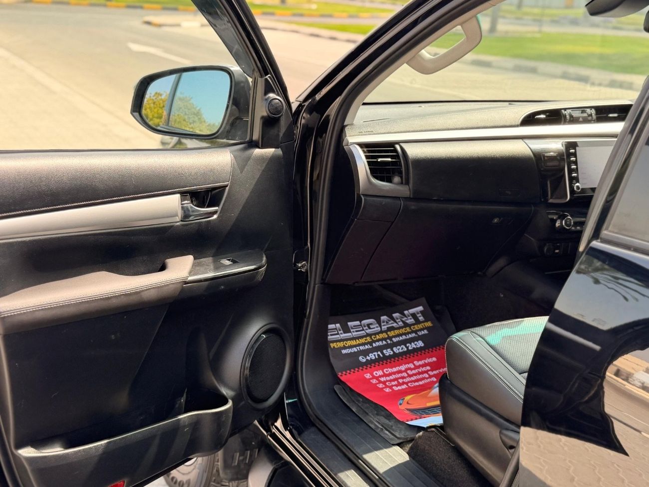 تويوتا هيلوكس SR5 export from Australia