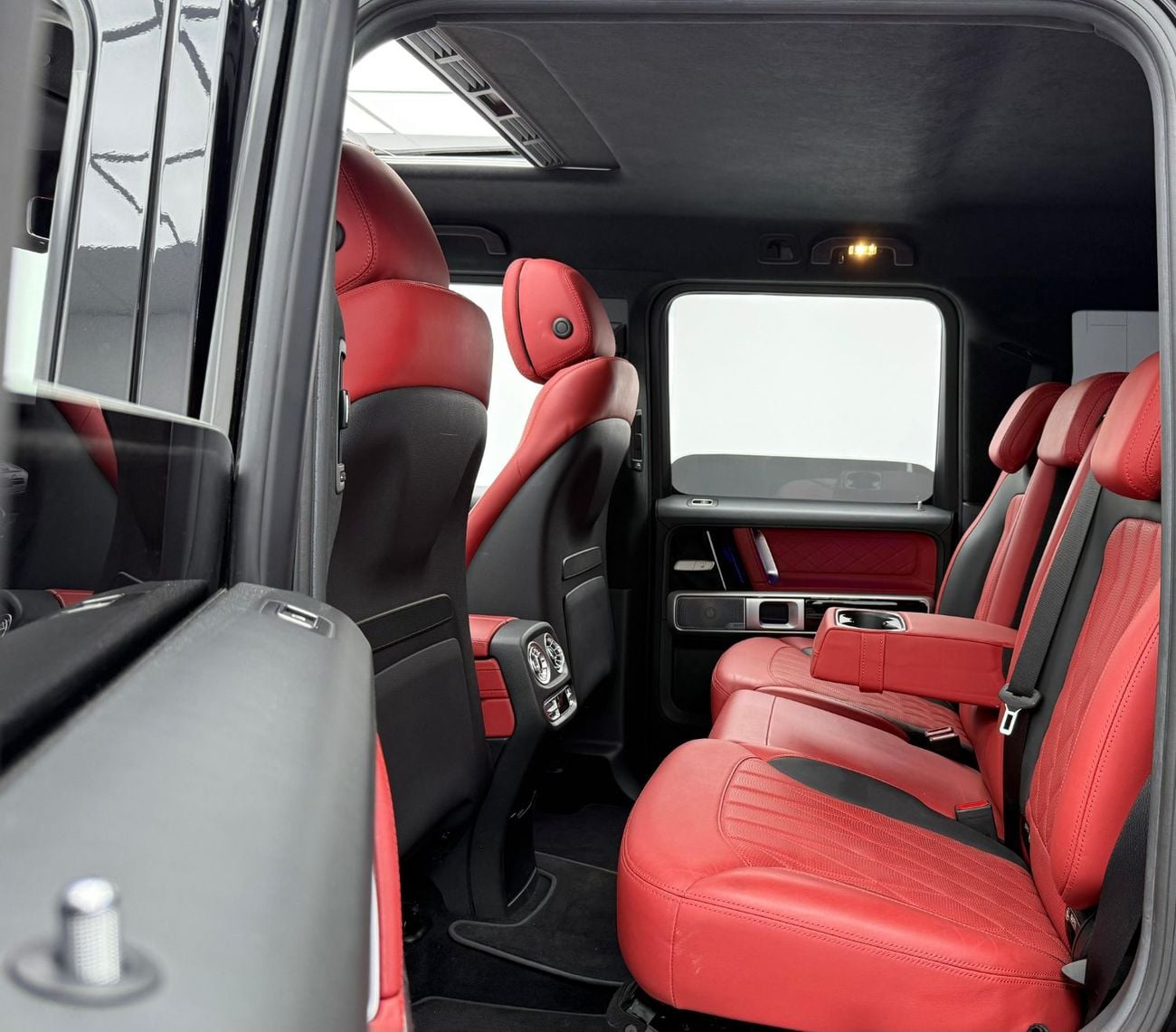 Mercedes-Benz G 63 AMG Std 4.0L 2019 Mercedes-AMG G63, 1 Year Warranty, Full Service History, GCC