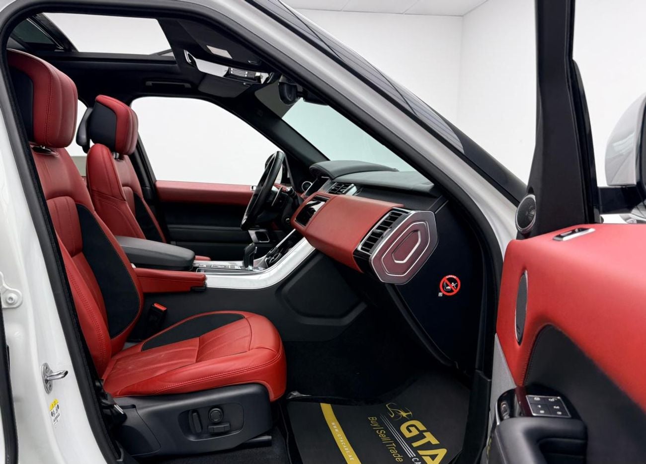 لاند روفر رينج روفر سبورت DYNAMIC 2018 Range Rover Sport Supercharged Dynamic, Full Service History, Excellent Condition, GCC