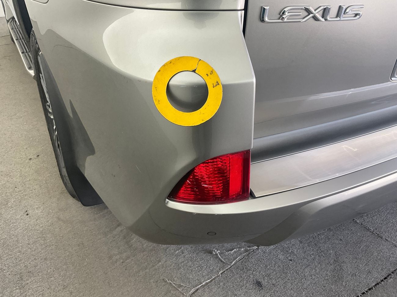 Lexus LX570 5.7 PLATINUM AUTO 4WD SHIMAMOKU GRAY | Guaranteed Warranty | 0 Down Payment