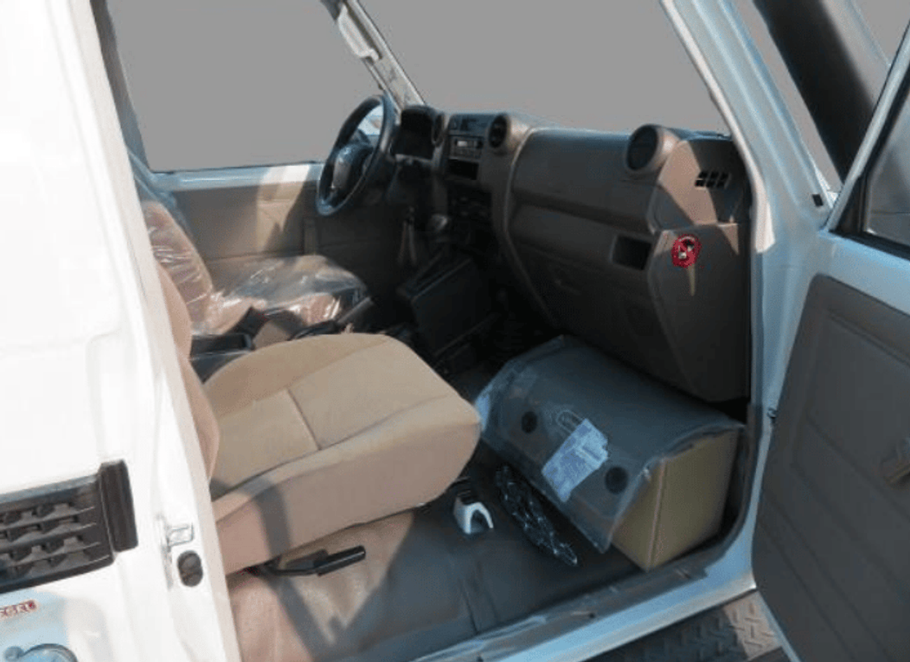 Toyota Land Cruiser Pick Up LC 79 2.8 T/DSL STD-E A/T