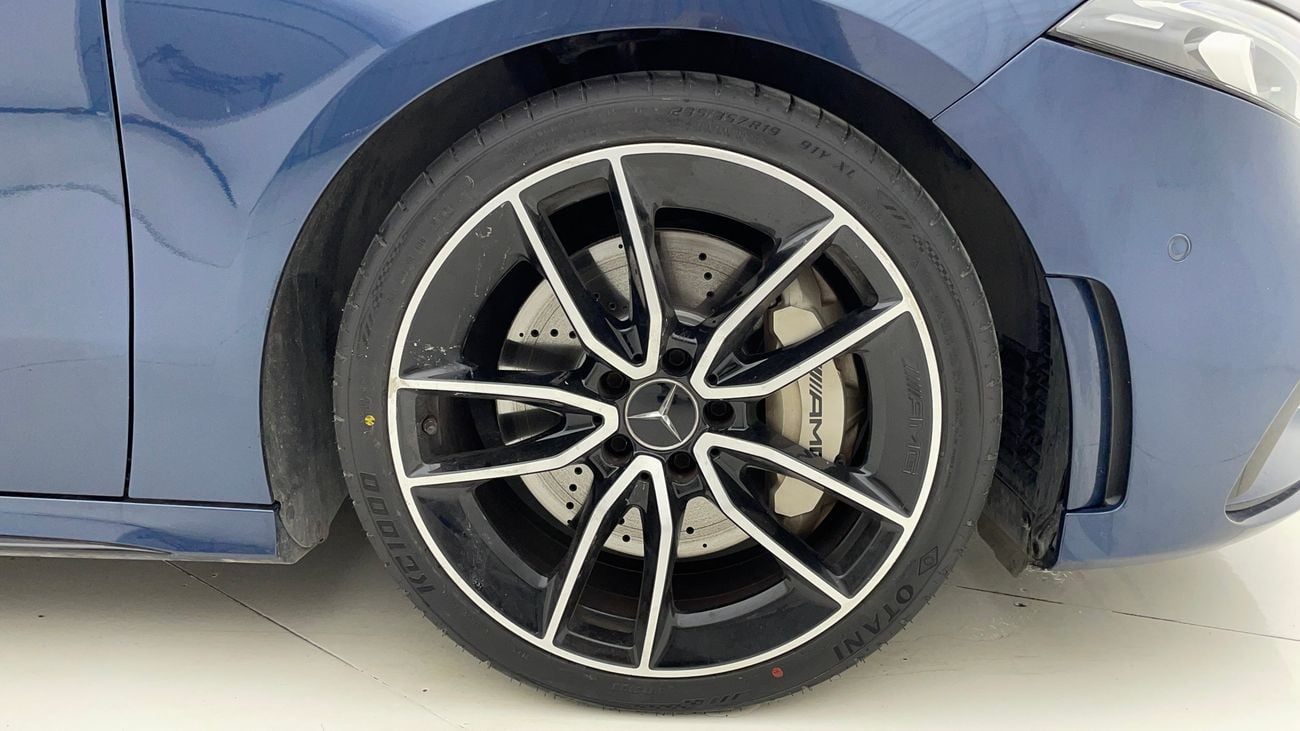 Mercedes-Benz A 35 AMG PREMIUM+ AMG 2 | Zero Down Payment | Free Home Test Drive