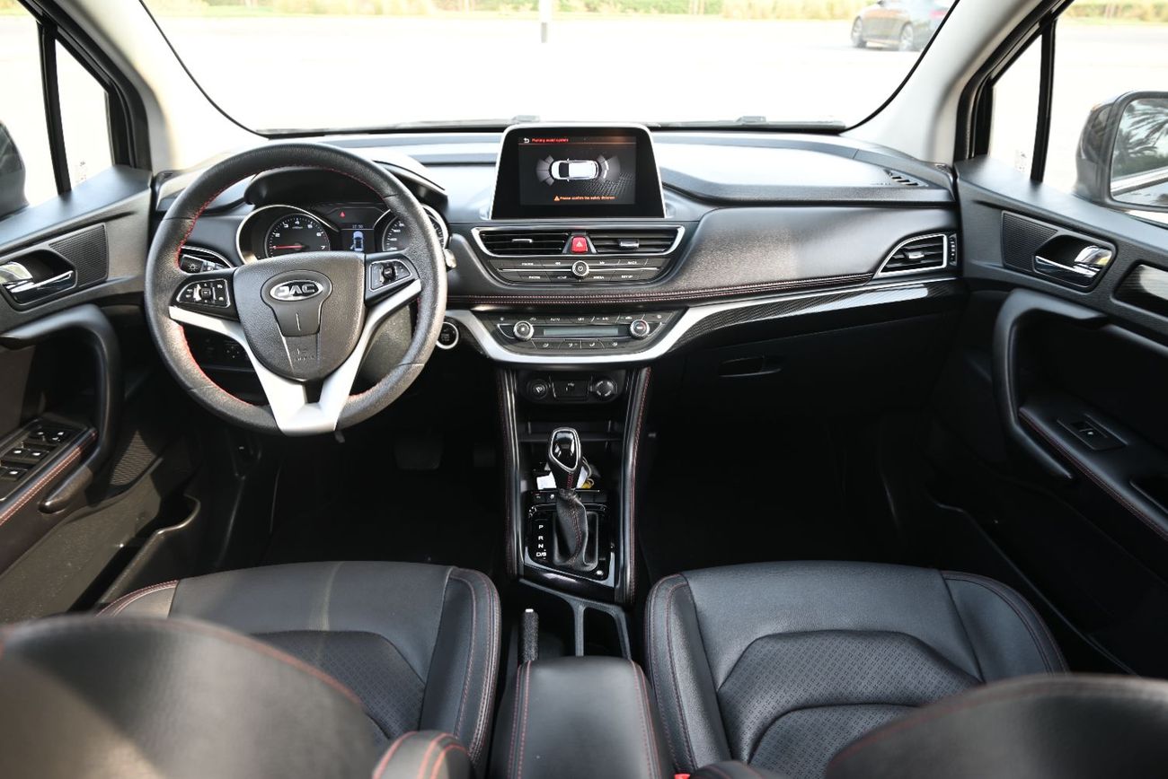 JAC S3 Plus EMI 550 AED - JAC WARRANTY 2028 - JAC S3+ - APPLE CARPLAY - ORIGINAL PAINT - GCC