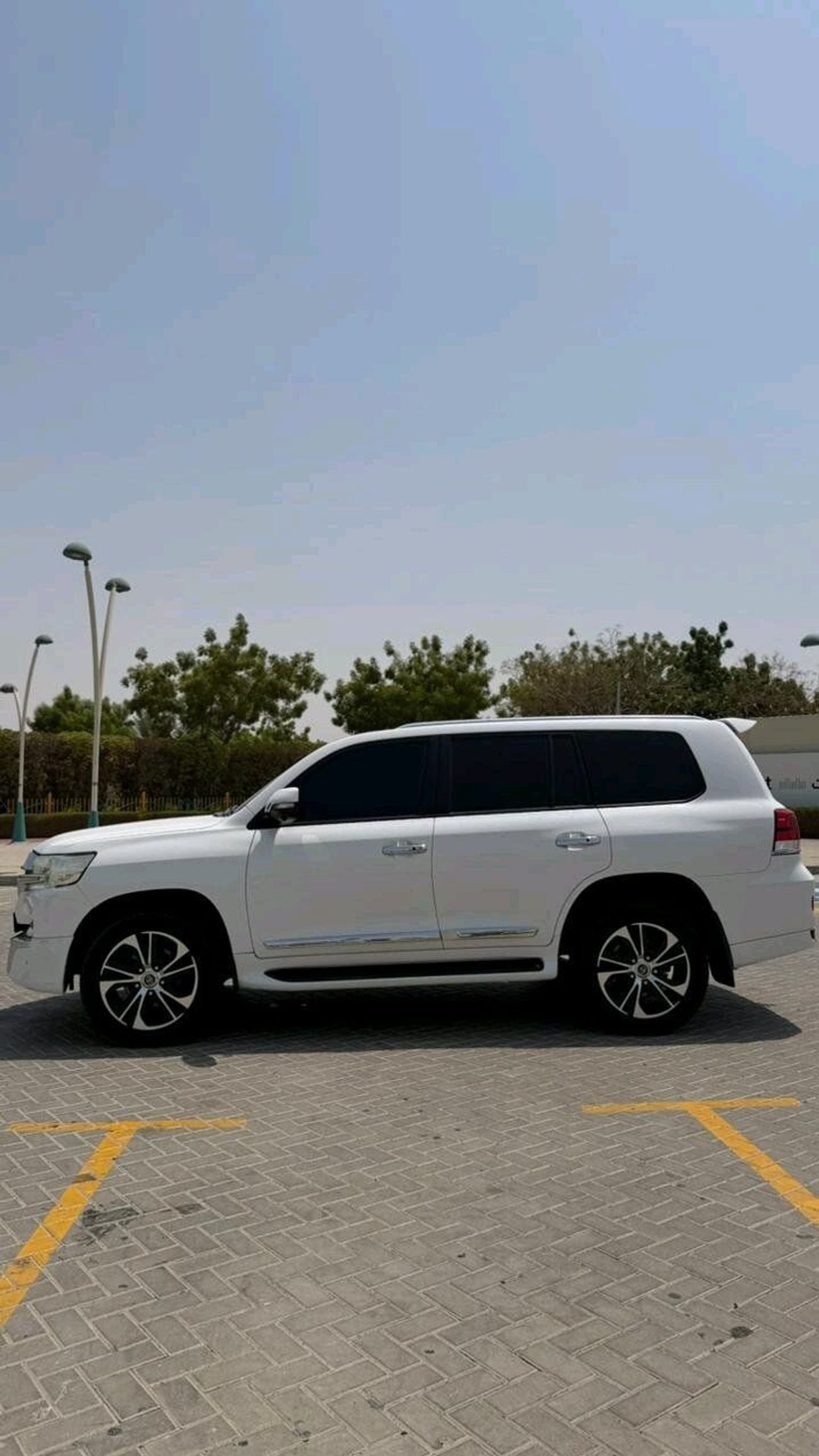 Toyota Land Cruiser VXR