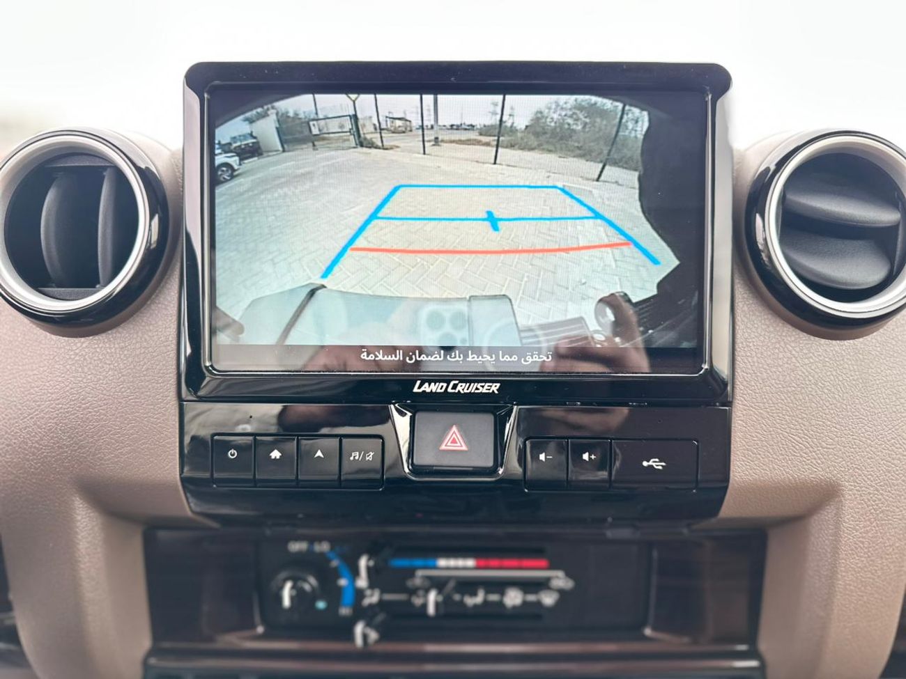 تويوتا لاند كروزر 70 DX 4.0L A/T