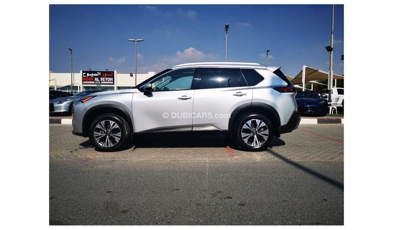 Nissan XTrail SV - Full option