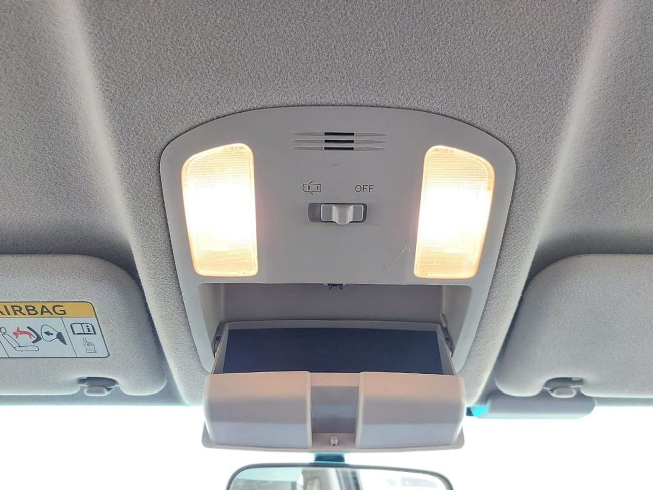 تويوتا هيلوكس TOYOTA HILUX SR5 PICK UP RHD 2017 MODEL 2.8 L DIESEL AUTOMATIC(PM93094)