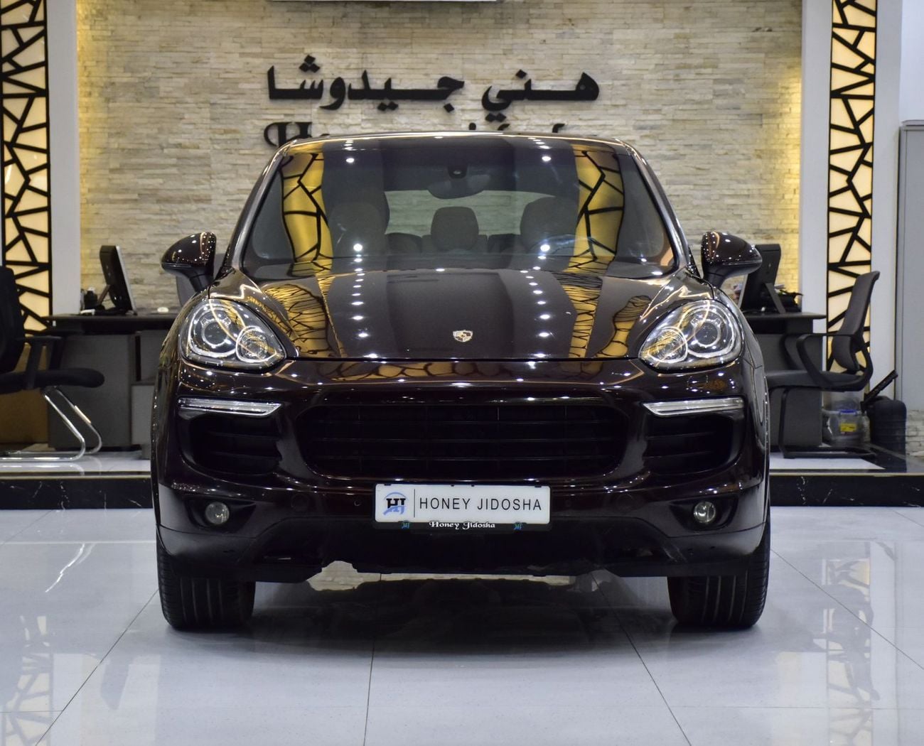 Porsche Cayenne PLATINUM EDITION EXCELLENT DEAL for our Porsche Cayenne ( 2018 Model ) in Brown Color American Specs