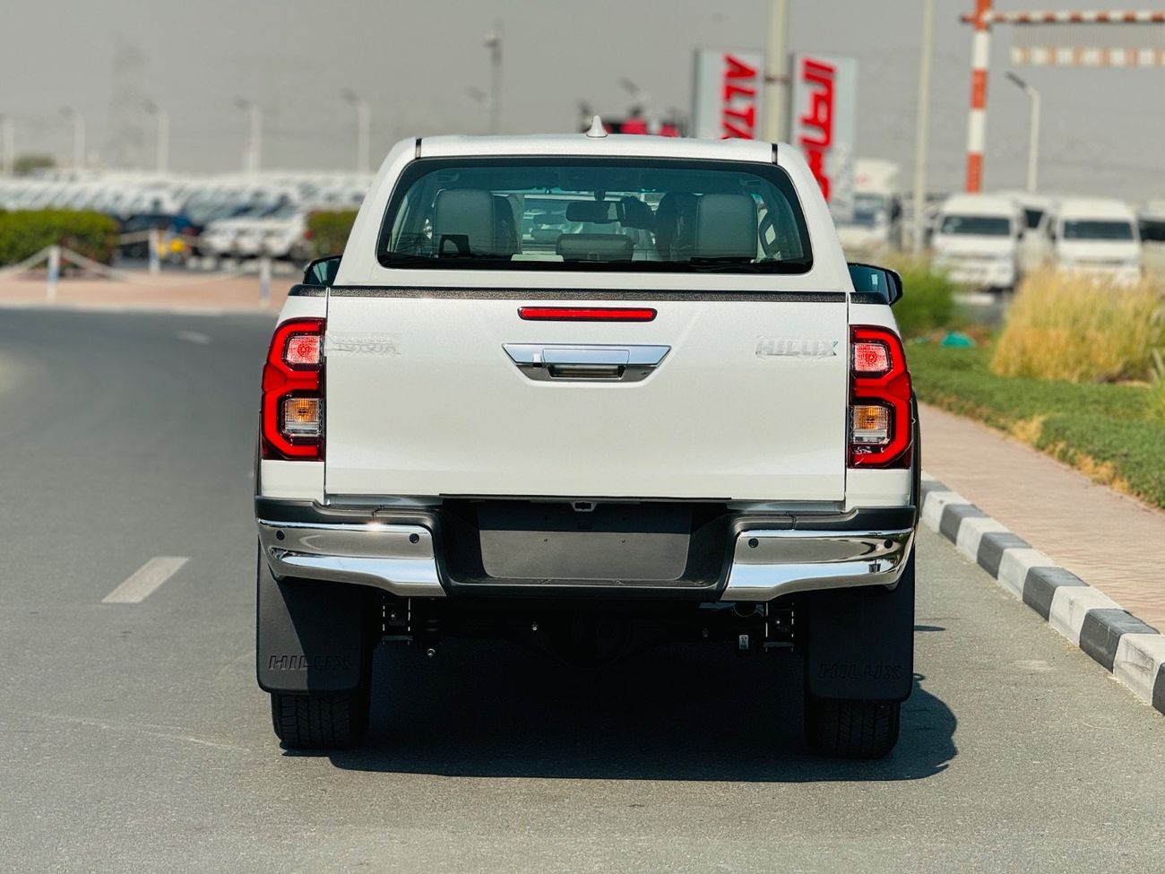 Toyota Hilux TOYOTA HILUX ROCCO 2025 RHD