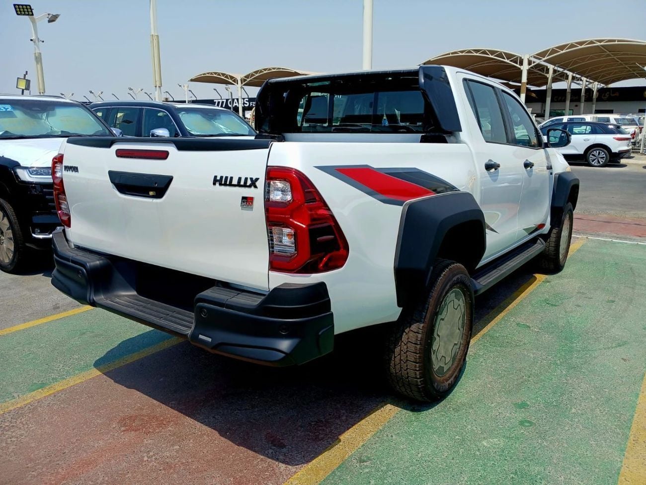 تويوتا هيلوكس GR Sport 4.0L