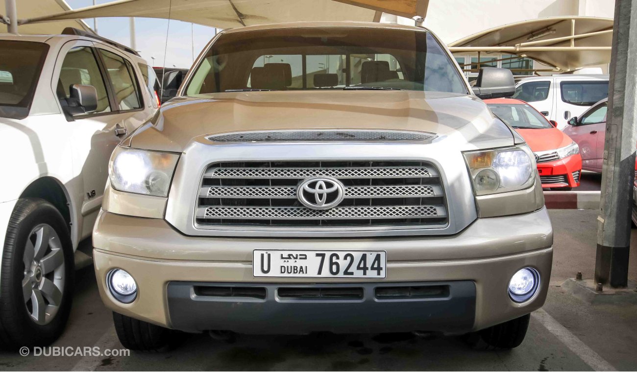 Toyota Tundra 5.7L V8 SR5