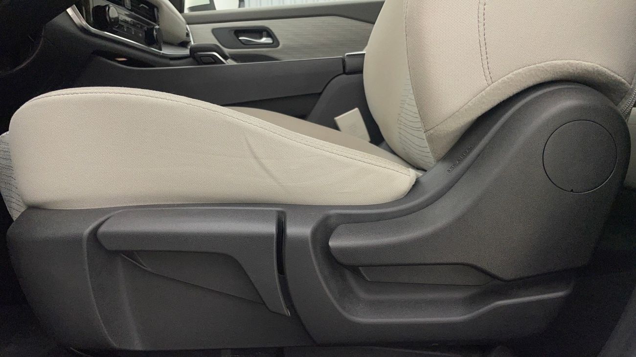 نيسان إكس تريل S 2WD 2.5 | بدون دفعة مقدمة | اختبار القيادة في المنزل