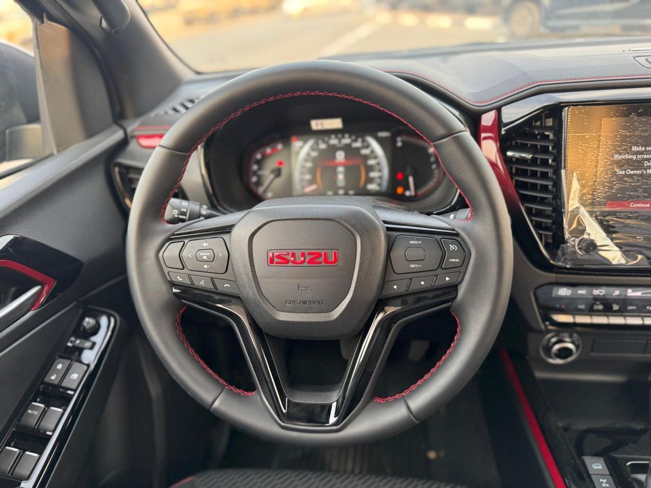 إيسوزو D ماكس 3.0L Crew Cab 4WD GT