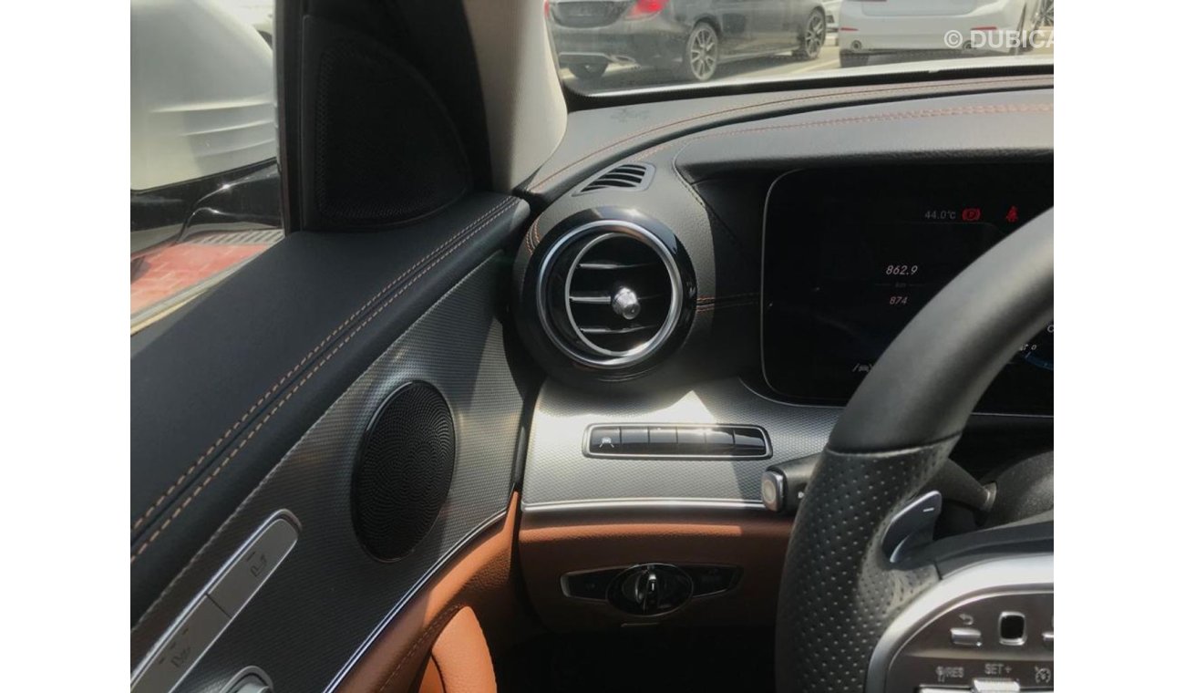 مرسيدس بنز E300 AMG 2020 GCC