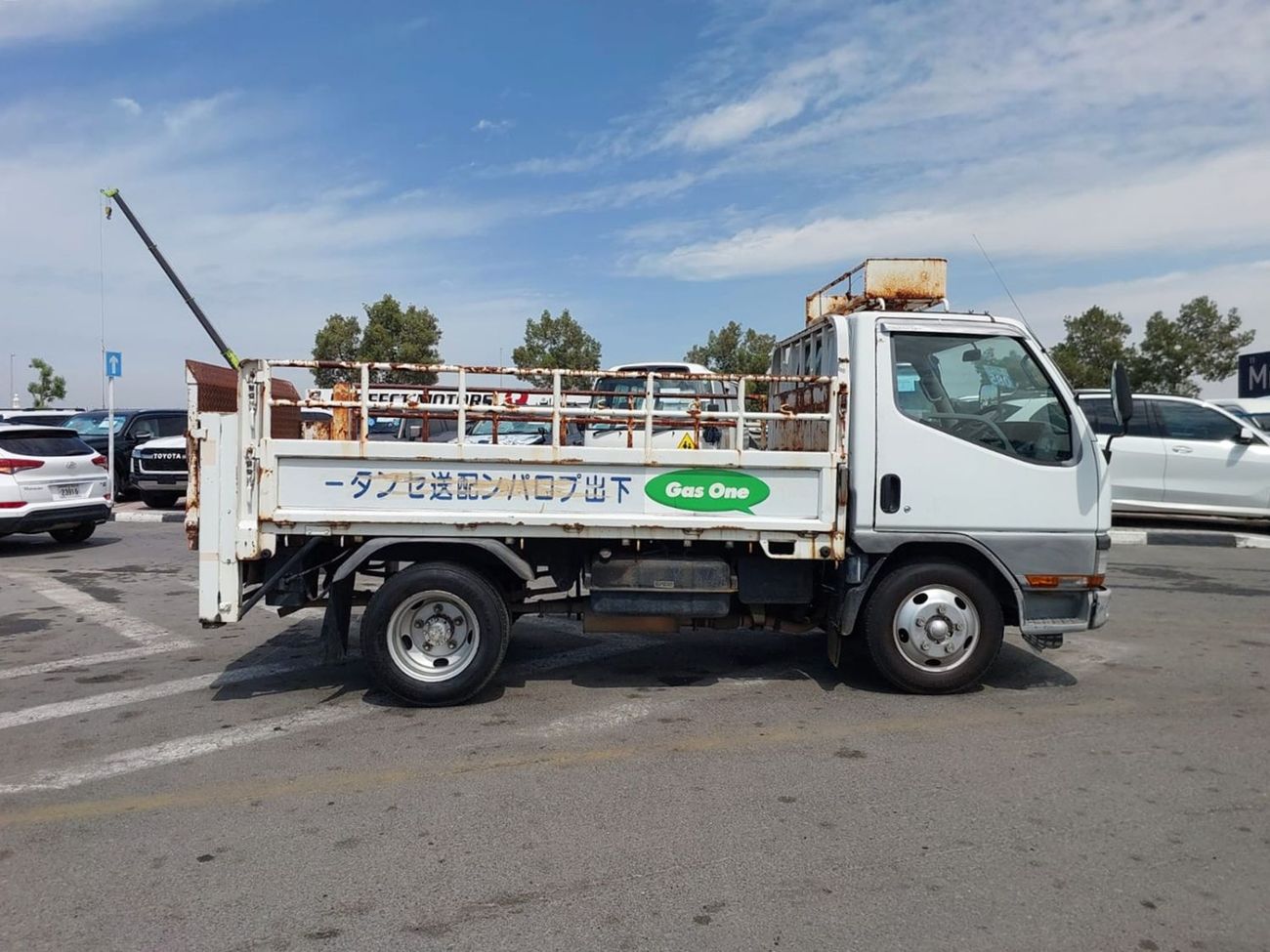 ميتسوبيشي فوسو كانتير (RAMADAN OFFER) MITSUBISHI CANTER TRUCK RHD 1997 MODEL 4.5 L DIESEL MANUAL(PM20794)